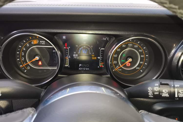 Used Jeep Wrangler 2022 2.0T High Altitude Four-Door Edition Instrument Cluster