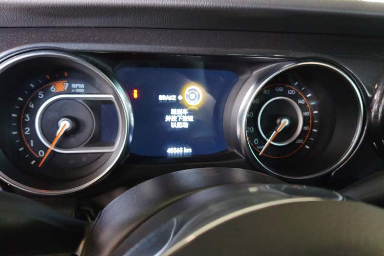 Used Jeep Wrangler 2022 2.0T High Altitude Four-Door Edition Instrument Cluster