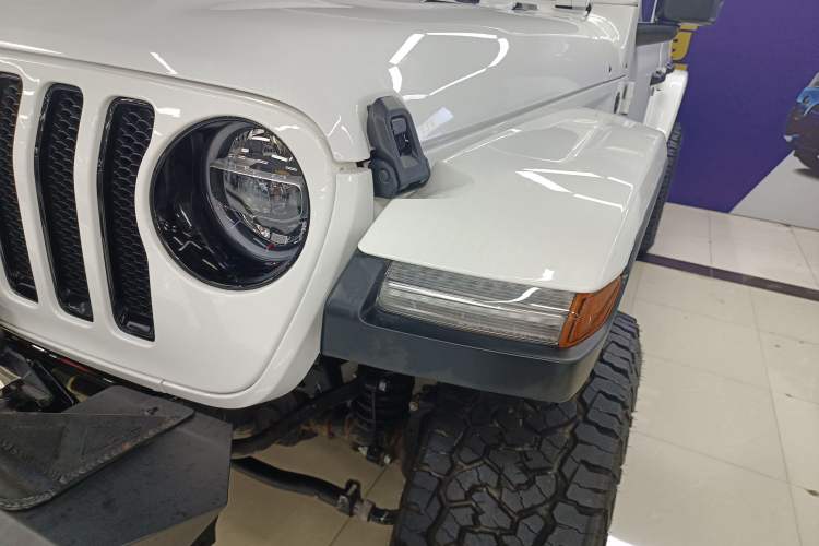 Used Jeep Wrangler 2022 2.0T High Altitude Four-Door Edition Left Front Headlight