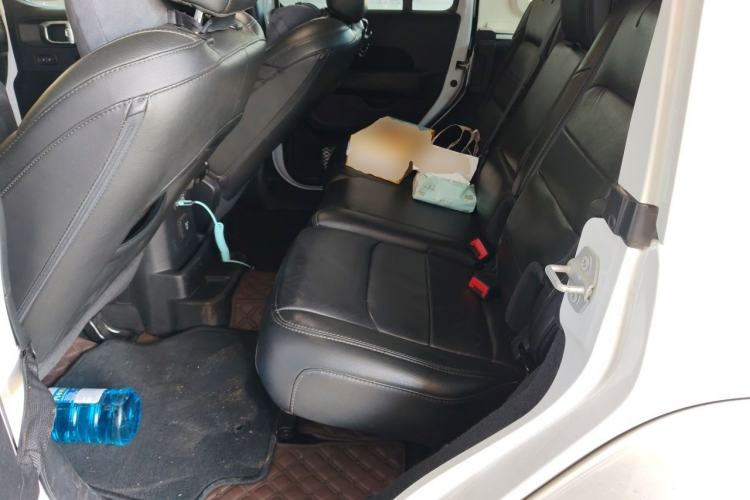 Used Jeep Wrangler 2022 2.0T High Altitude Four-Door Edition Left Rear Seat