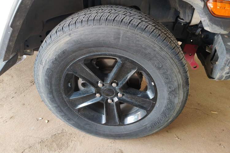 Used Jeep Wrangler 2022 2.0T High Altitude Four-Door Edition Right Front Wheel Hub