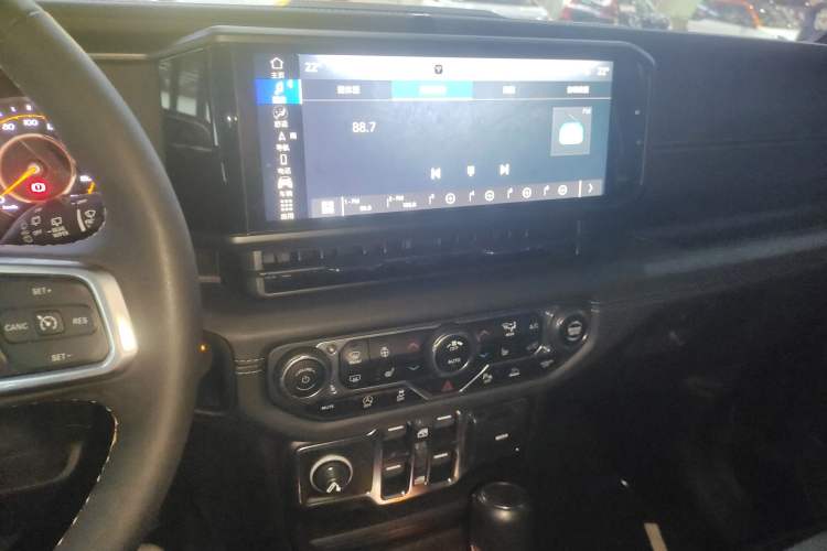 Used Jeep Wrangler 2024 2.0T Sahara Four-Door Edition Audio And AC Panel