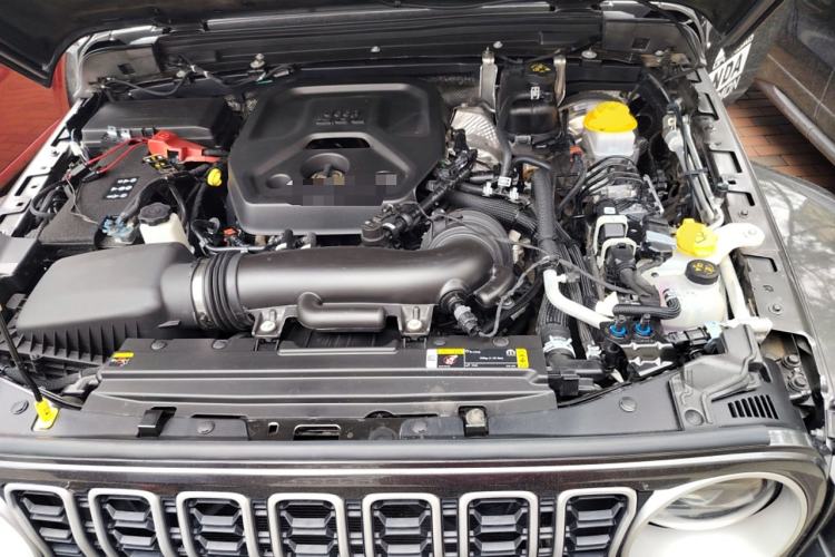 Used Jeep Wrangler 2024 2.0T Sahara Four-Door Edition Engine Bay