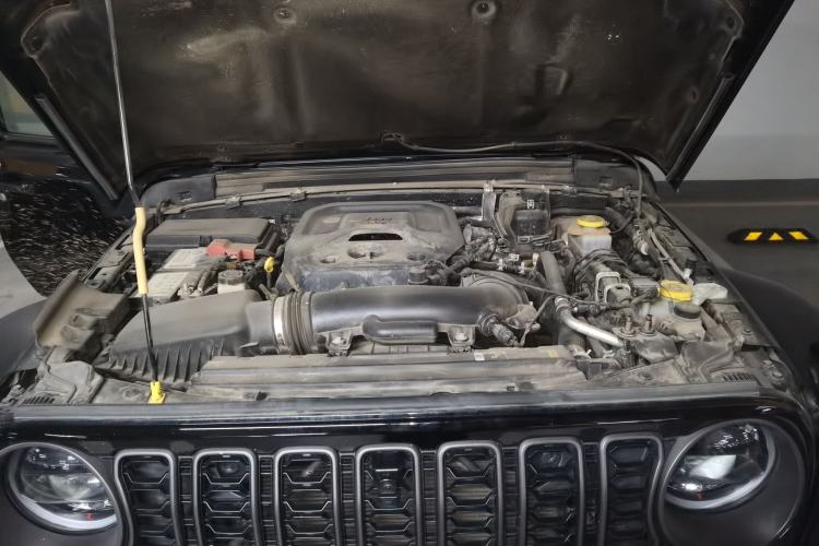 Used Jeep Wrangler 2024 2.0T Robin Hood Four-Door Edition Engine Bay