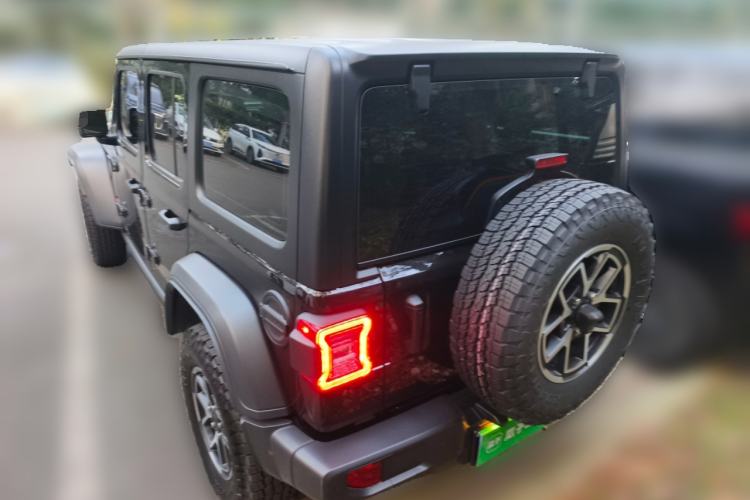 Used Jeep Wrangler 2024 2.0T Robin Hood Four-Door Edition Exterior 3