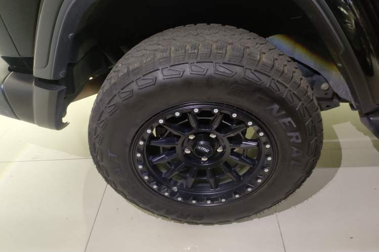 Used Jeep Wrangler 2024 2.0T Sahara Four-Door Edition Exterior 5