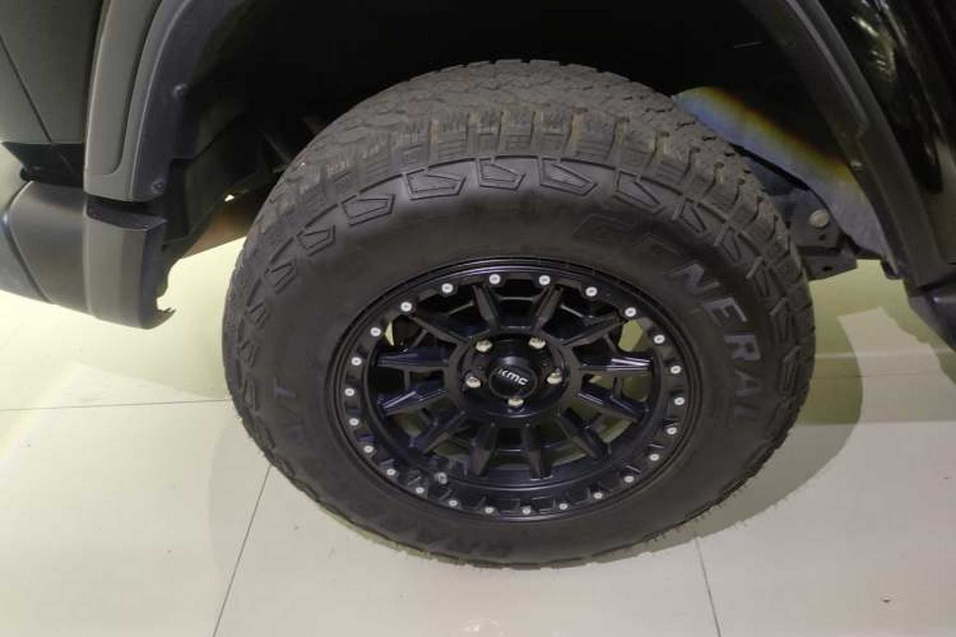 Used Jeep Wrangler 2024 2.0T Sahara Four-Door Edition Exterior 5