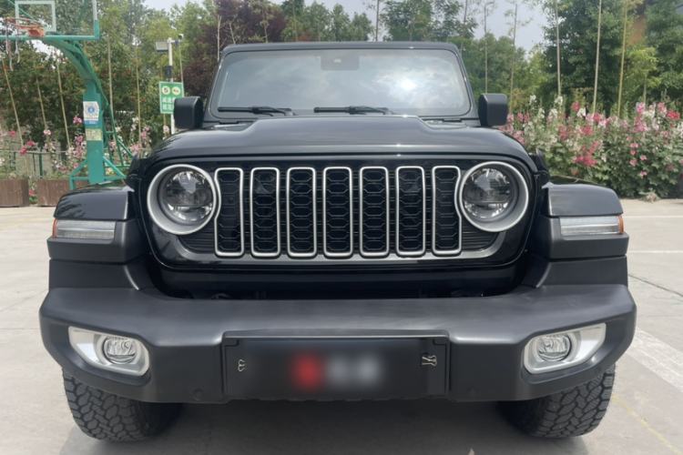 Used Jeep Wrangler 2024 2.0T Sahara Four-Door Edition Exterior 6