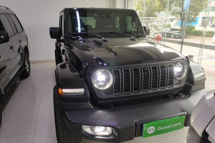 Used Jeep Wrangler 2024 2.0T Sahara Four-Door Edition Front