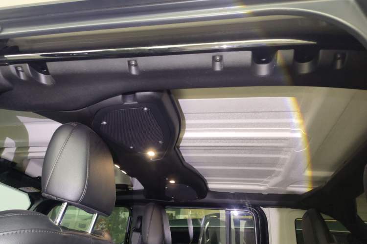 Used Jeep Wrangler 2024 2.0T Sahara Four-Door Edition Headliner