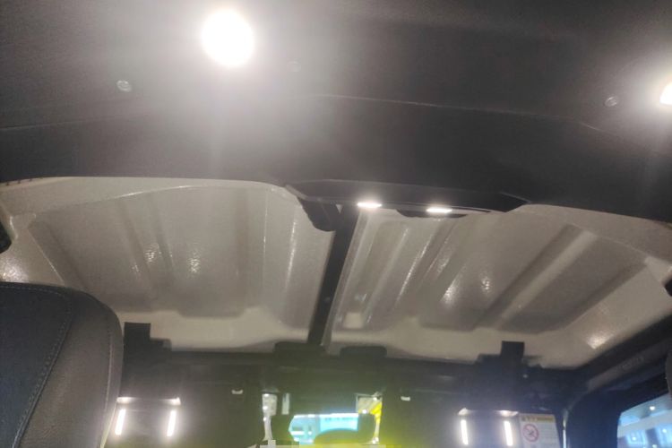 Used Jeep Wrangler 2024 2.0T Sahara Four-Door Edition Headliner