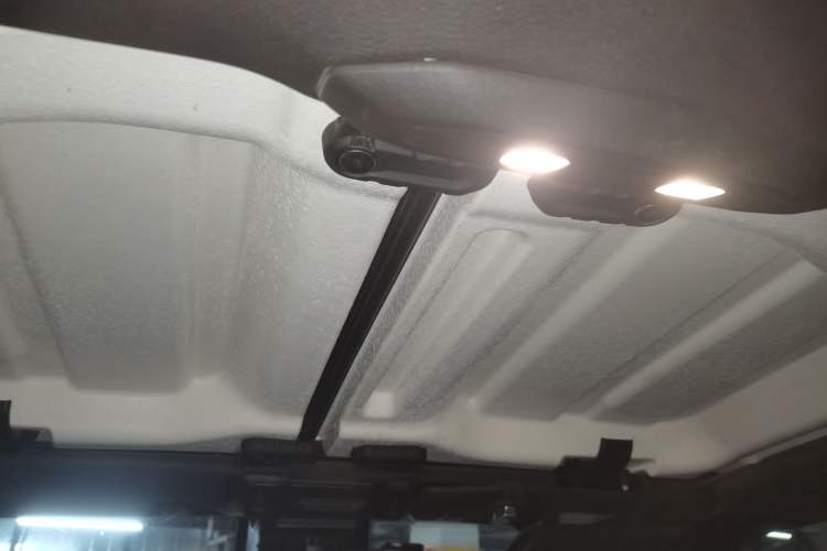 Used Jeep Wrangler 2024 2.0T Robin Hood Four-Door Edition Headliner