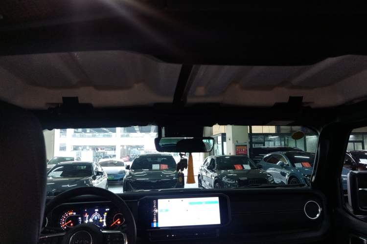 Used Jeep Wrangler 2024 2.0T Sahara Four-Door Edition Headliner