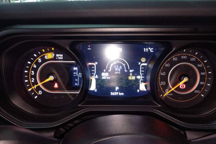 Used Jeep Wrangler 2024 2.0T Sahara Four-Door Edition Instrument Cluster