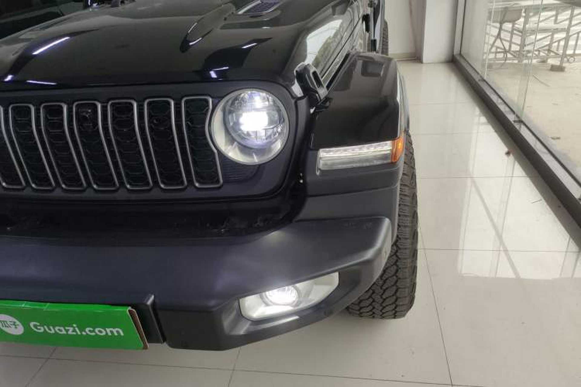 Used Jeep Wrangler 2024 2.0T Sahara Four-Door Edition Left Front Headlight