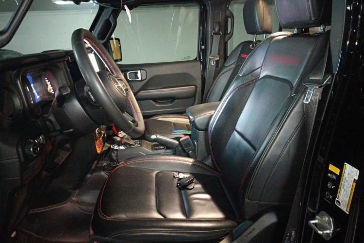 Used Jeep Wrangler 2024 2.0T Robin Hood Four-Door Edition Left Front Seat