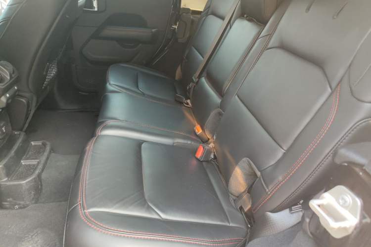 Used Jeep Wrangler 2024 2.0T Robin Hood Four-Door Edition Left Rear Seat