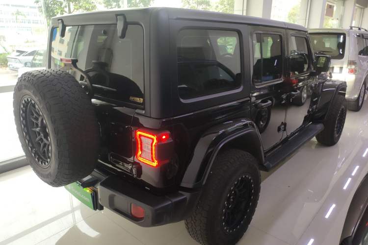 Used Jeep Wrangler 2024 2.0T Sahara Four-Door Edition Rear Right 45 Deg