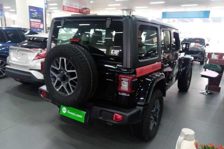 Used Jeep Wrangler 2024 2.0T Sahara Four-Door Edition Rear Right 45 Deg