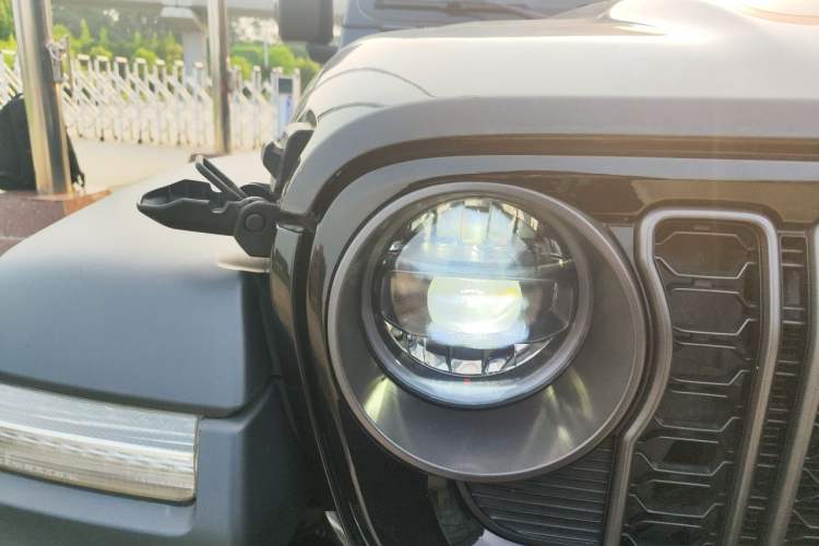 Used Jeep Wrangler 2024 2.0T Robin Hood Four-Door Edition Right Front Headlight