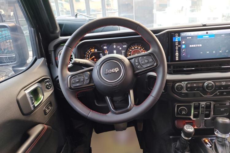 Used Jeep Wrangler 2024 2.0T Robin Hood Four-Door Edition Steering Wheel
