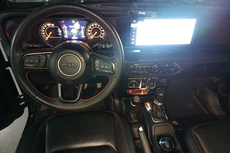 Used Jeep Wrangler 2024 2.0T Robin Hood Four-Door Edition Steering Wheel