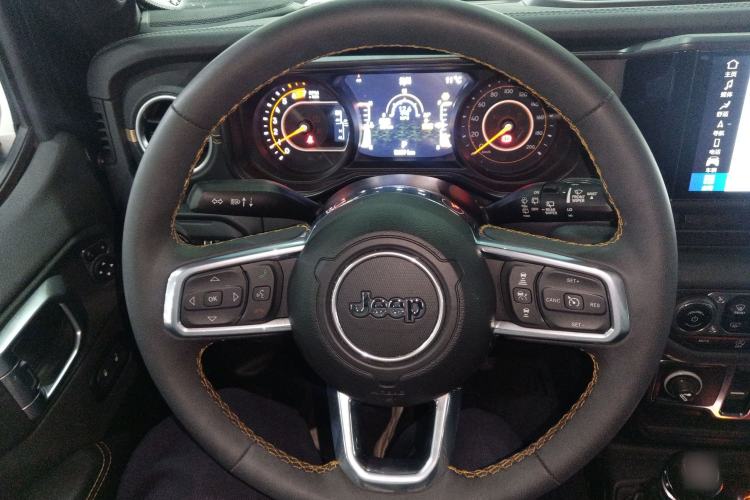 Used Jeep Wrangler 2024 2.0T Sahara Four-Door Edition Steering Wheel