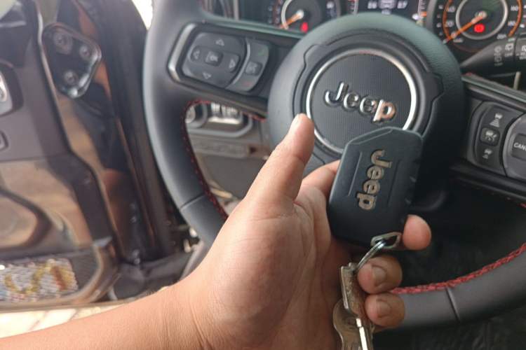 Used Jeep Wrangler 2024 2.0T Robin Hood Four-Door Edition Vehicle Key