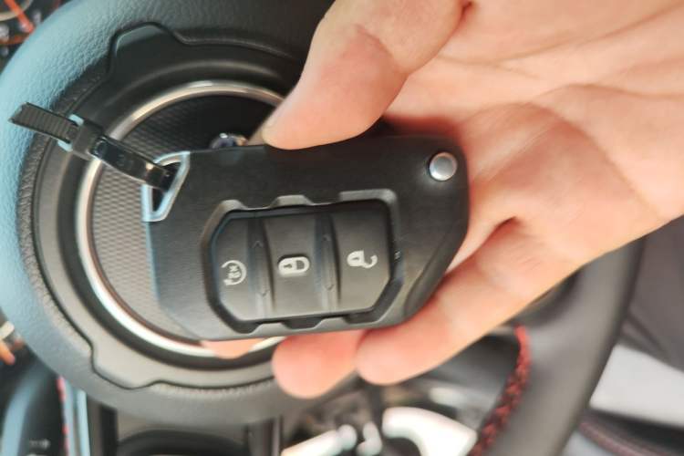 Used Jeep Wrangler 2024 2.0T Robin Hood Four-Door Edition Vehicle Key