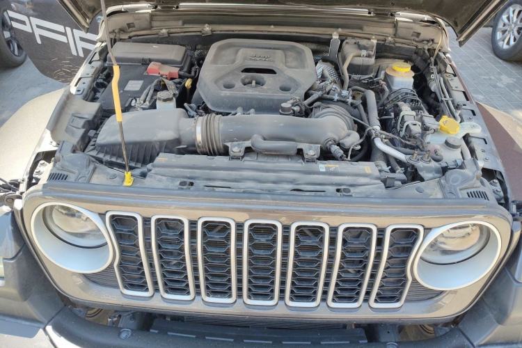 Used Jeep Wrangler 2024 2.0T Sahara Four-Door Edition Engine Bay