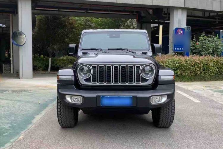 Used Jeep Wrangler 2024 2.0T Sahara Four-Door Edition Exterior 1