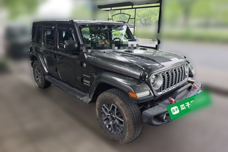 Used Jeep Wrangler 2024 2.0T Sahara Four-Door Edition Front Right 45 Deg