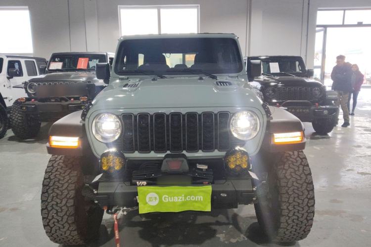 Used Jeep Wrangler 2024 2.0T Robin Hood Four-Door Edition Front