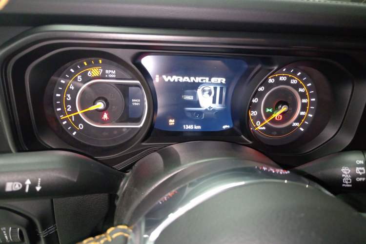 Used Jeep Wrangler 2024 2.0T Sahara Four-Door Edition Instrument Cluster