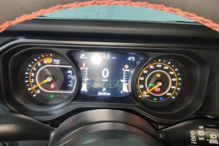 Used Jeep Wrangler 2024 2.0T Robin Hood Four-Door Edition Instrument Cluster