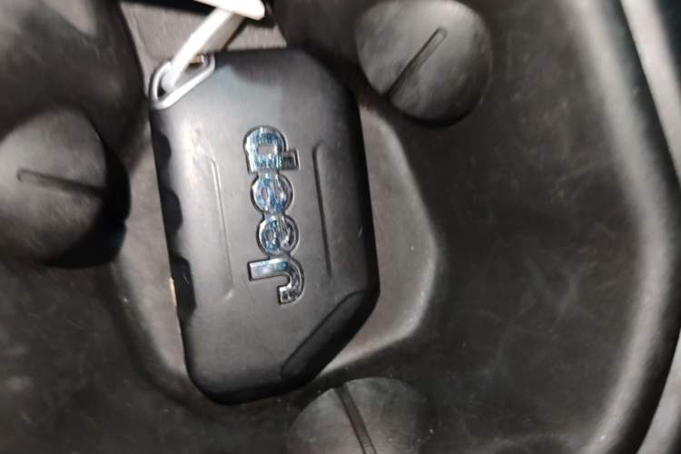 Used Jeep Wrangler 2024 2.0T Sahara Four-Door Edition Interior 1