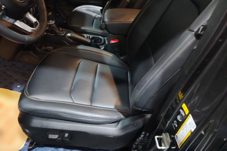 Used Jeep Wrangler 2024 2.0T Sahara Four-Door Edition Left Front Seat
