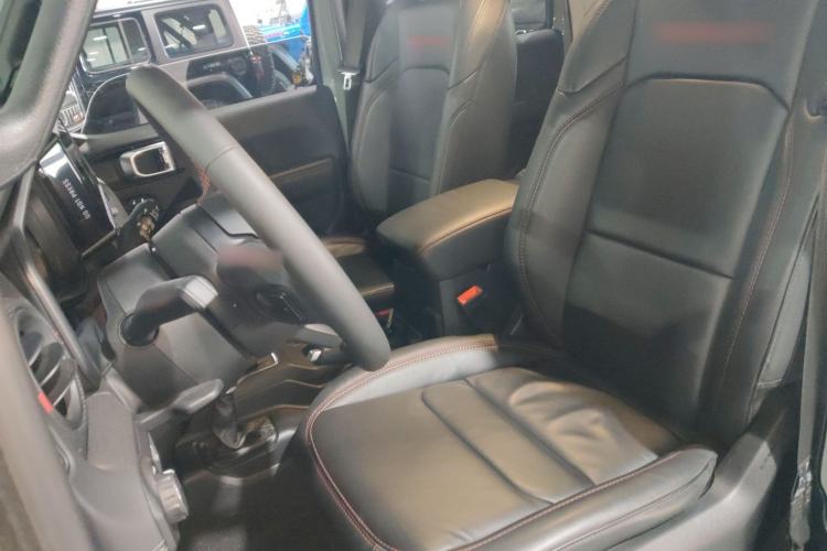 Used Jeep Wrangler 2024 2.0T Robin Hood Four-Door Edition Left Front Seat