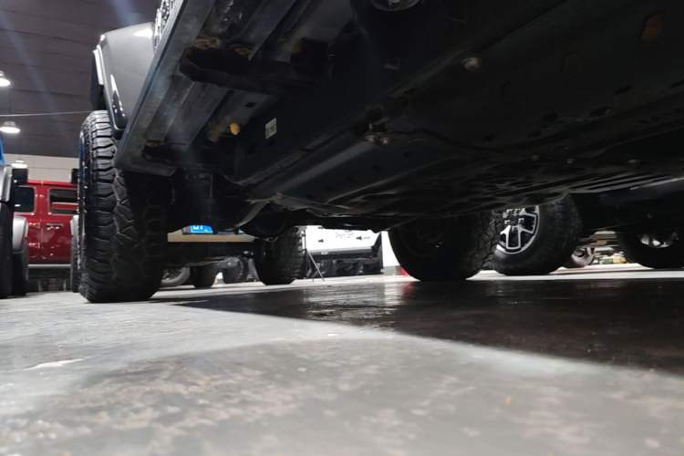 Used Jeep Wrangler 2024 2.0T Sahara Four-Door Edition Left Side Sill