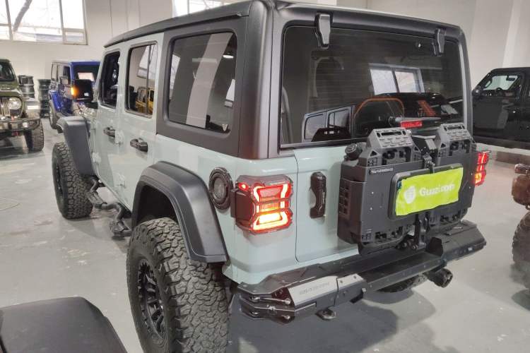 Used Jeep Wrangler 2024 2.0T Robin Hood Four-Door Edition Rear Left 45 Deg