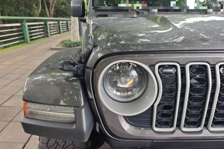 Used Jeep Wrangler 2024 2.0T Sahara Four-Door Edition Right Front Headlight