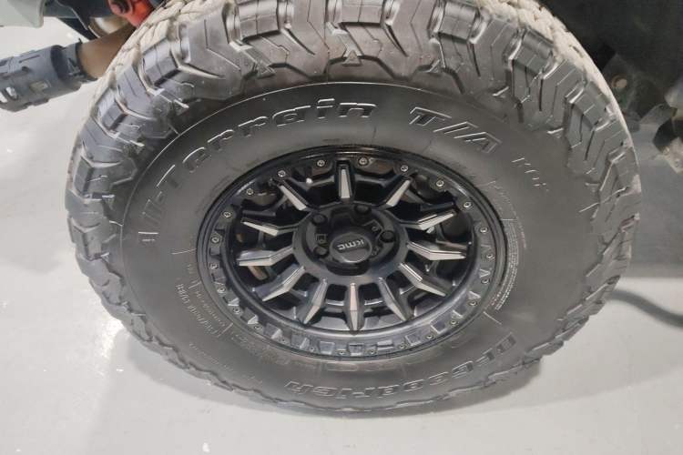 Used Jeep Wrangler 2024 2.0T Robin Hood Four-Door Edition Right Rear Wheel Hub
