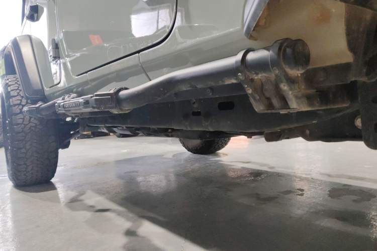 Used Jeep Wrangler 2024 2.0T Robin Hood Four-Door Edition Right Side Sill