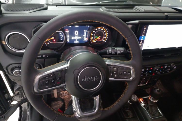 Used Jeep Wrangler 2024 2.0T Sahara Four-Door Edition Steering Wheel