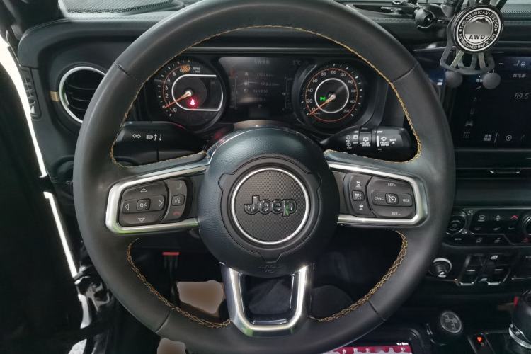 Used Jeep Wrangler 2024 2.0T Sahara Four-Door Edition Steering Wheel