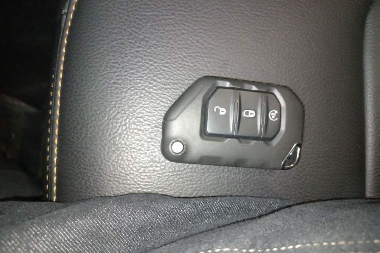 Used Jeep Wrangler 2024 2.0T Sahara Four-Door Edition Vehicle Key