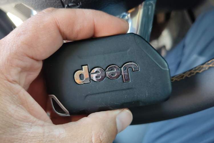 Used Jeep Wrangler 2024 2.0T Sahara Four-Door Edition Vehicle Key