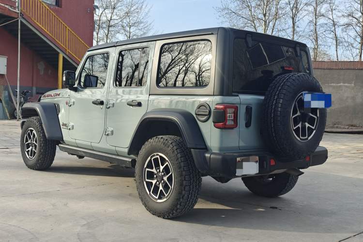 Used Jeep Wrangler 2024 2.0T Robin Hood Four-Door Edition Exterior 3