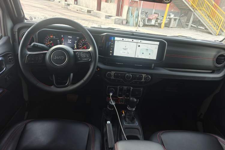 Used Jeep Wrangler 2024 2.0T Robin Hood Four-Door Edition Interior 1