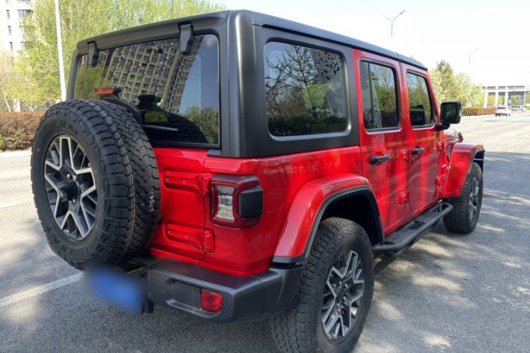Used Jeep Wrangler 2024 2.0T Sahara Four-Door Edition Exterior 3